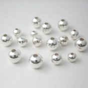 Metallpärla, pärla 2mm, silverpläterad